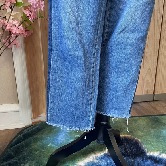 Banana Republic Mid Rise Dark Wash Girlfriend Ankle Length Jeans Frayed - Picture 7 of 14